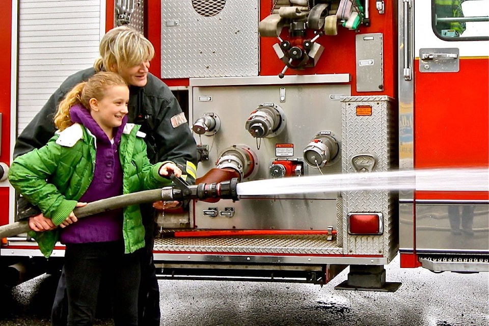 Fire fighter
