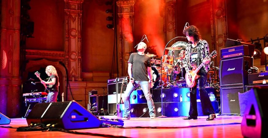 Jason Bonham Rocks Vancouver with Physical Graffiti