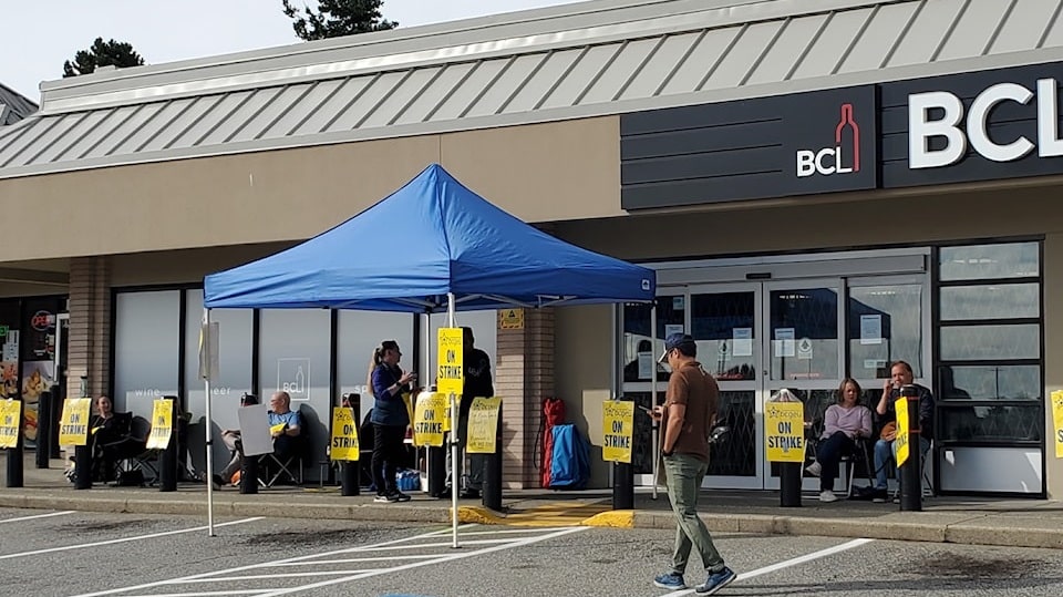 BCGEU Strike Widens as Talks with Province Collapse